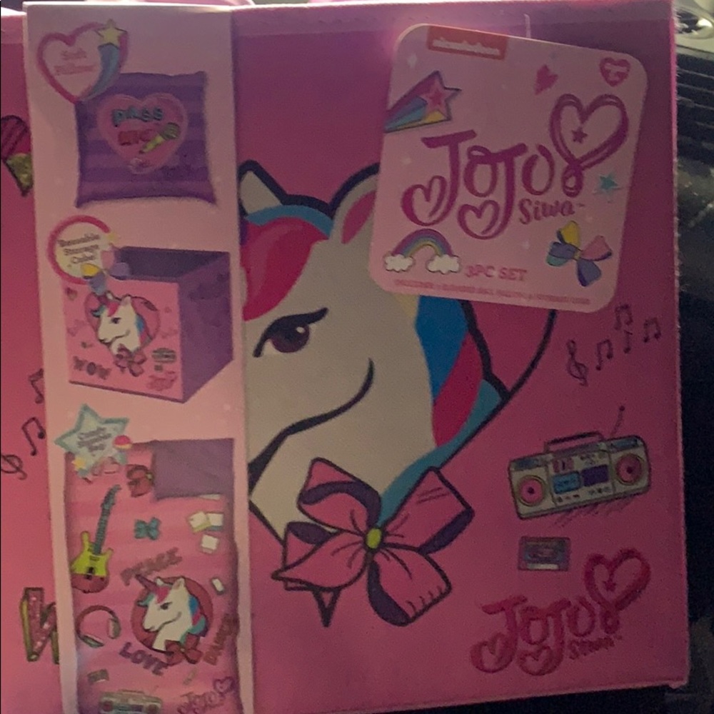 JoJo Siwa sleeping bag storage box and pillow